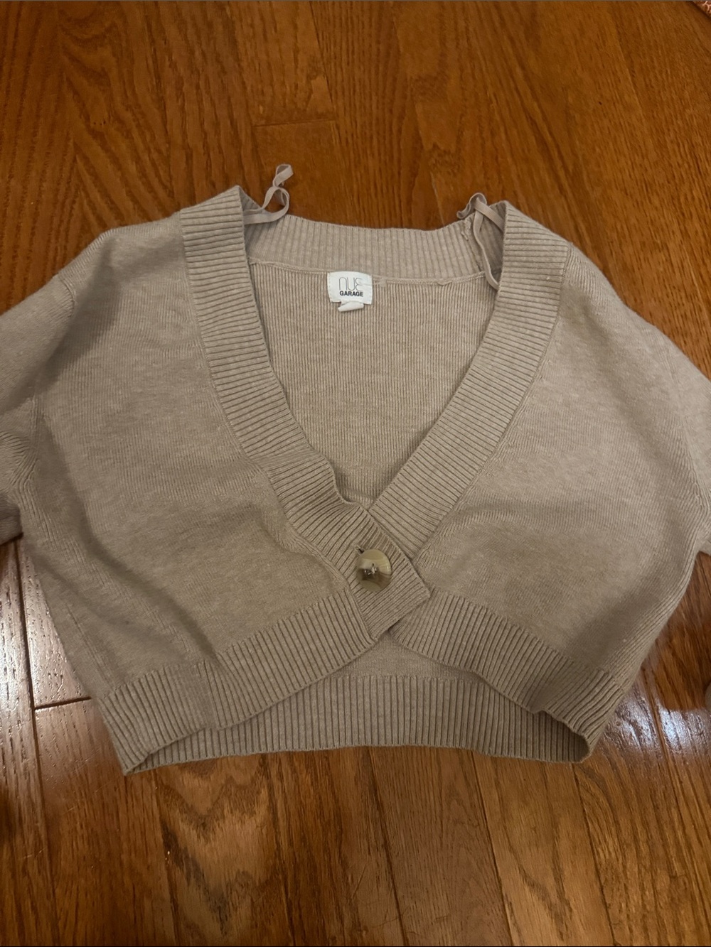 Garage Cropped V-Neck Button Cardigan - Beige Taupe
